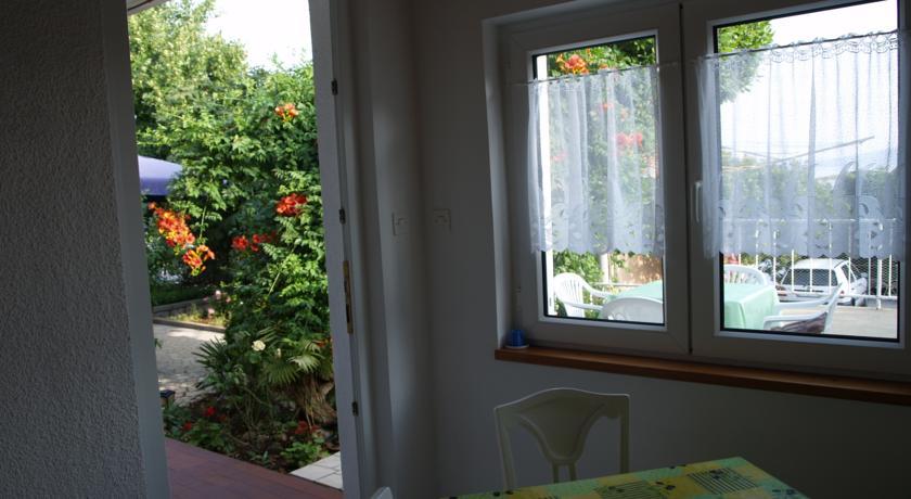 Apartman Nena Apartment Klenovica Bilik gambar