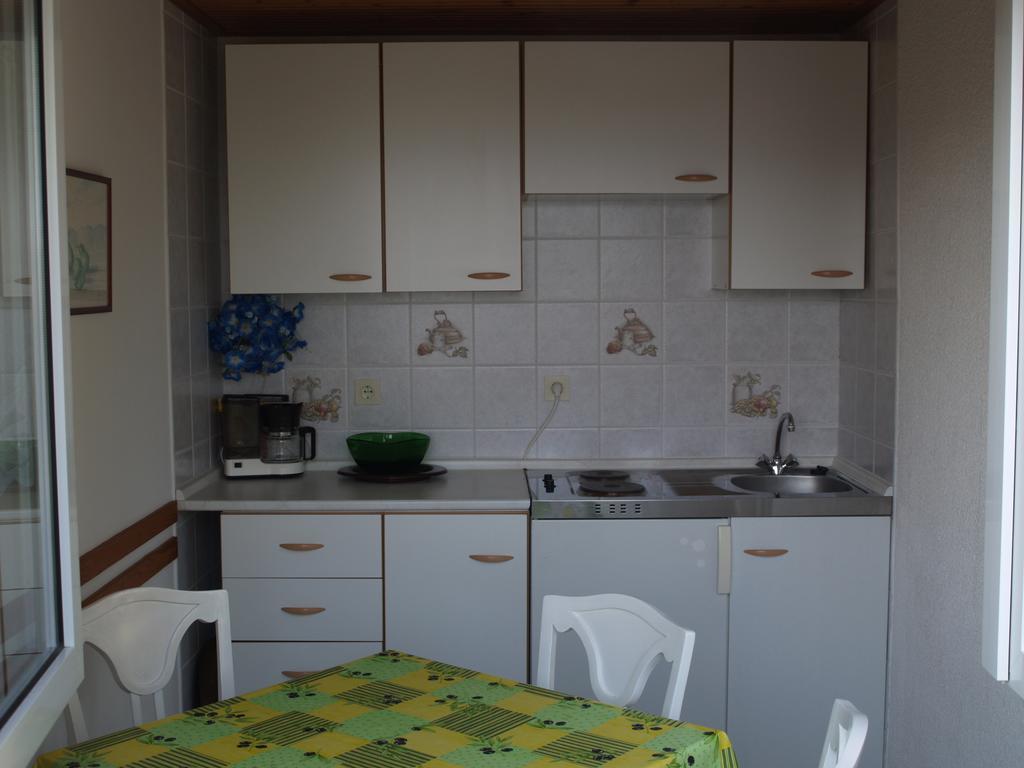Apartman Nena Apartment Klenovica Bilik gambar